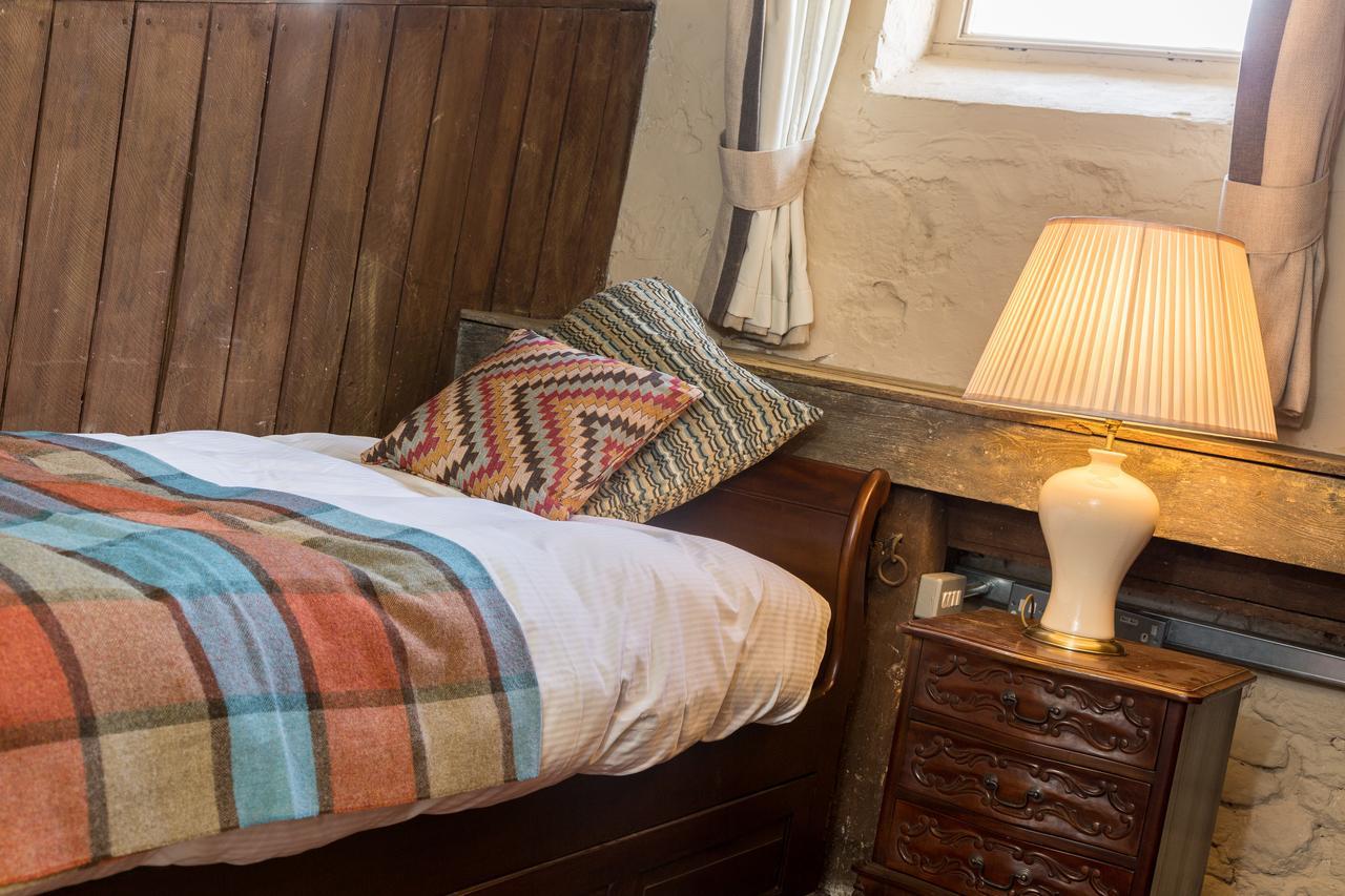 The Bull Hotel Olney Ngoại thất bức ảnh