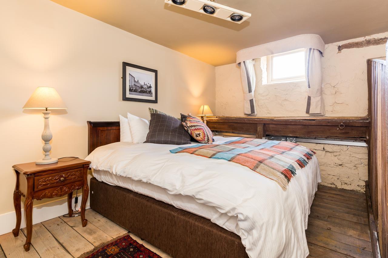 The Bull Hotel Olney Ngoại thất bức ảnh
